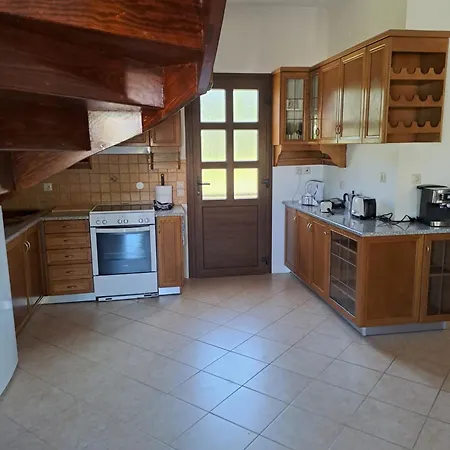 Vakantiehuis παραδοσιακη λαζαρατα