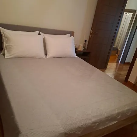 παραδοσιακη λαζαρατα بيت للعطل