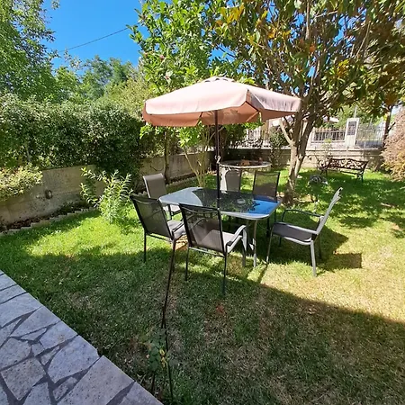 بيت للعطل παραδοσιακη λαζαρατα Lazaráta